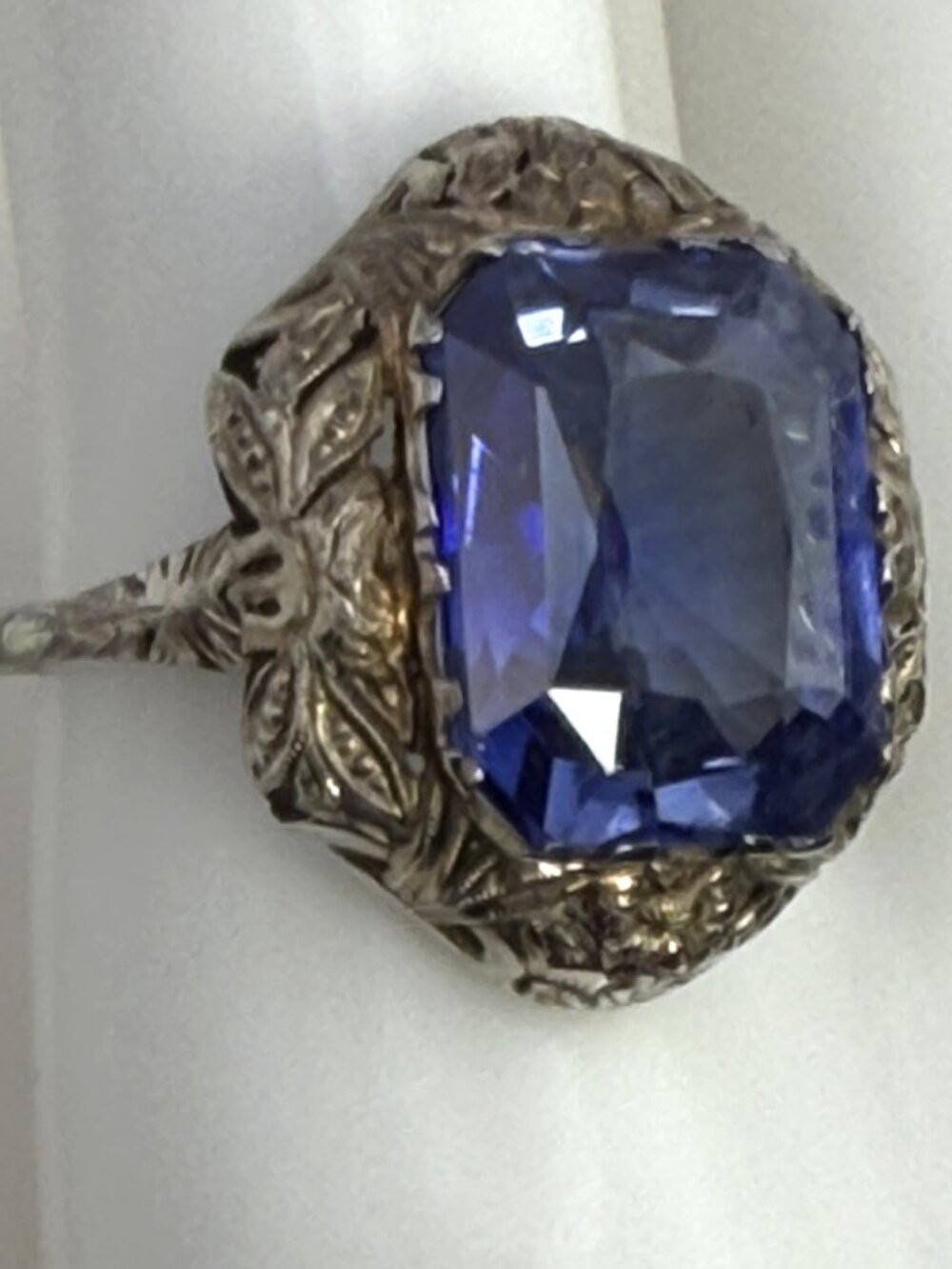 Blue Faceted Stone Ring Art Nouveau Style Floral Openwork Silver Tone Size 8